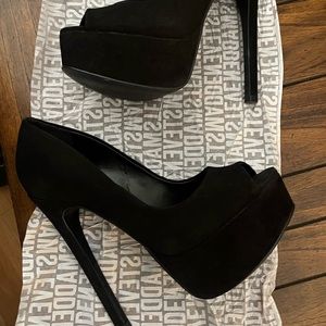 Steven madden heels size 5